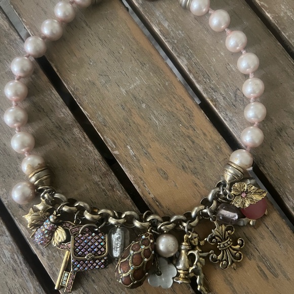 Elegant Pearl Charm Necklace/ Choker - Picture 2 of 3